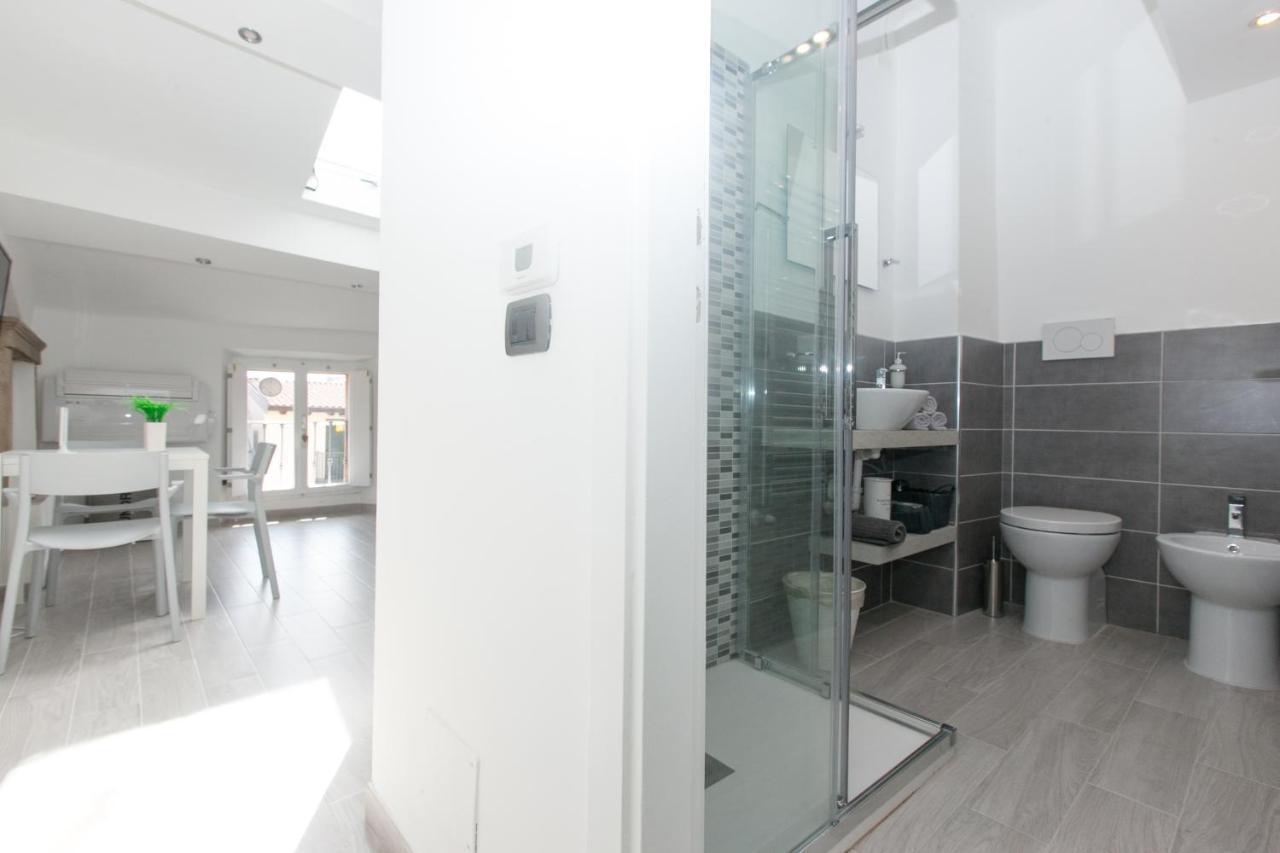 Amazing And New Penthouse In City Center Milan Exterior photo