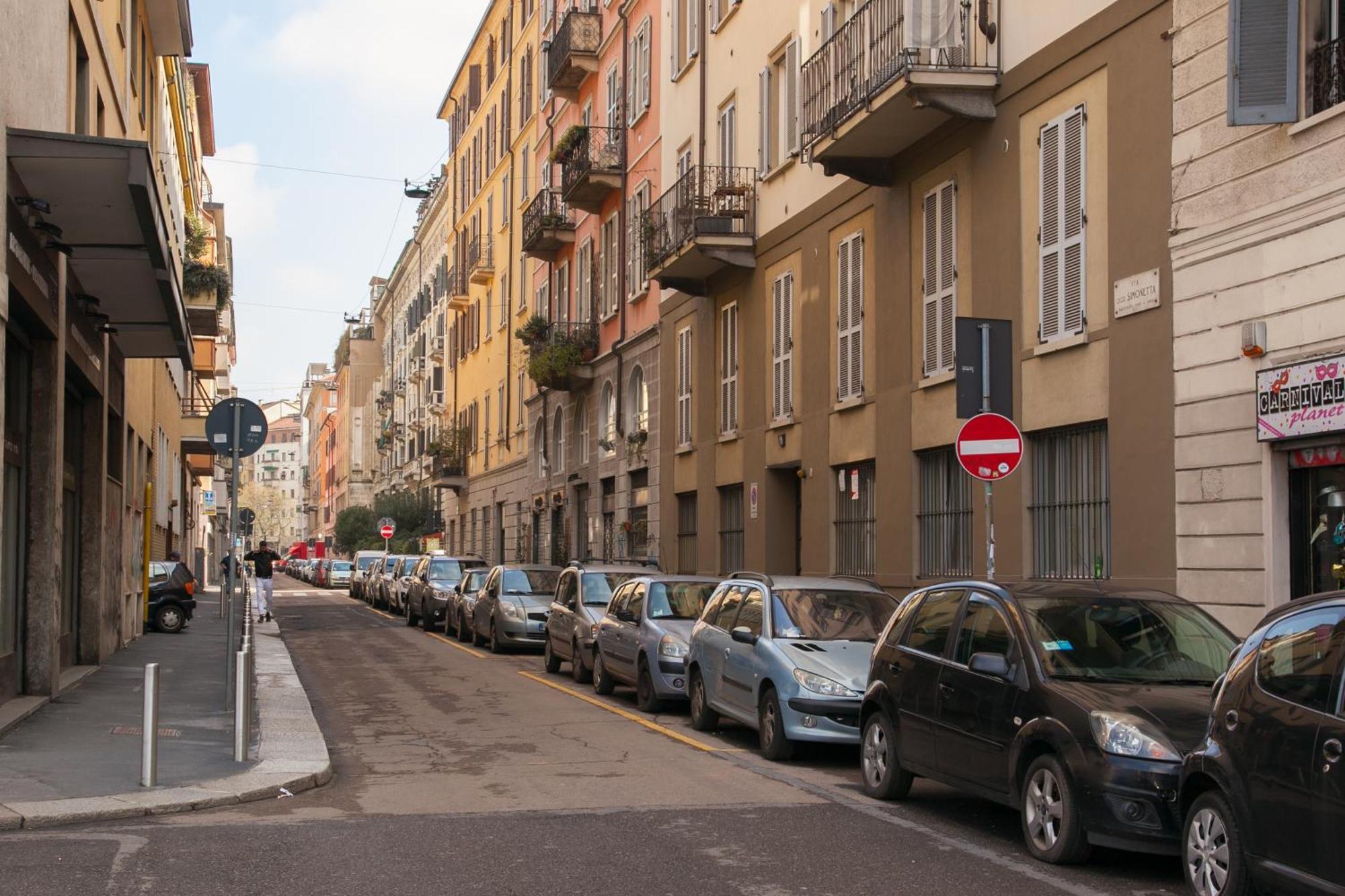 Amazing And New Penthouse In City Center Milan Exterior photo
